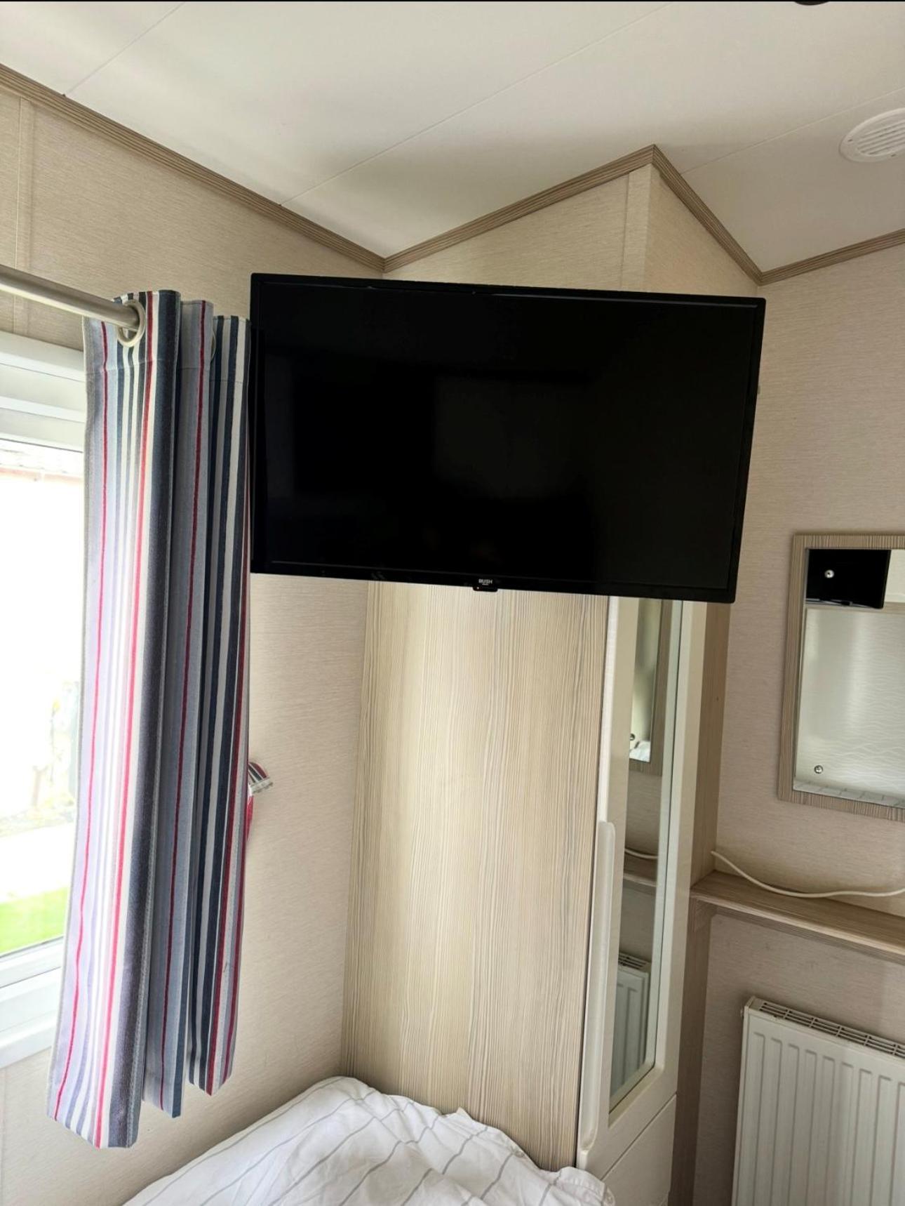 Pg177 Golden Palm Resort 8 Berth Caravan With Decking Chapel St. Leonards Exterior foto